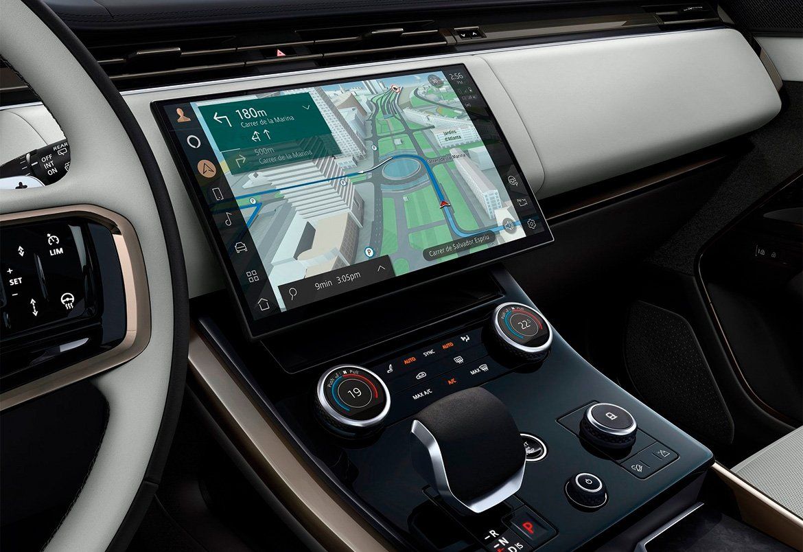 Range Rover Sport 2022 map display