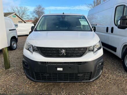 5 BlueHDi 100 hk (2023) til salg i Kalundborg 5 BlueHDi 100 hk (2023) til salg i Kalundborg