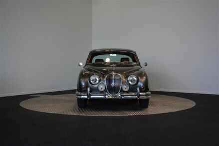 8 V6 0 hk (1963) til salg i Kalundborg 8 V6 0 hk (1963) til salg i Kalundborg