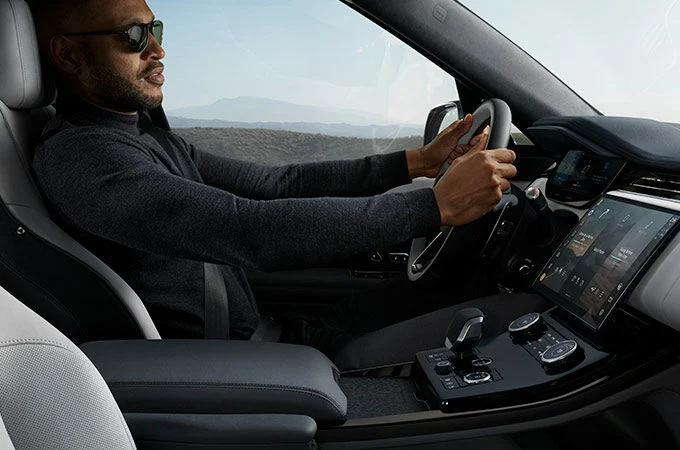 range-rover-sport-rrs-2022-luksus range-rover-sport-rrs-2022-sportslig luksus